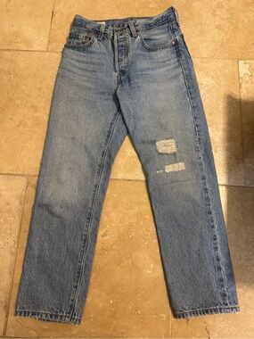 Levi's 501 Light Blue Straight Leg Women's Jeans